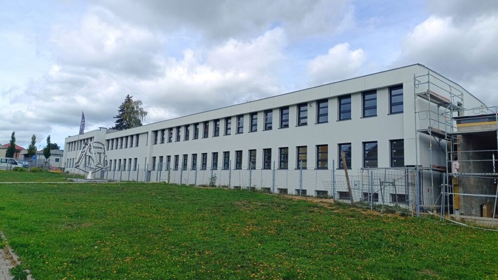 firmarekonstr4